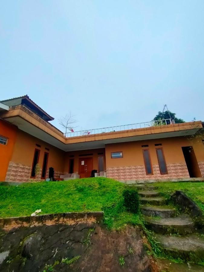 Villa Edwin Puncak Bogor Exterior foto