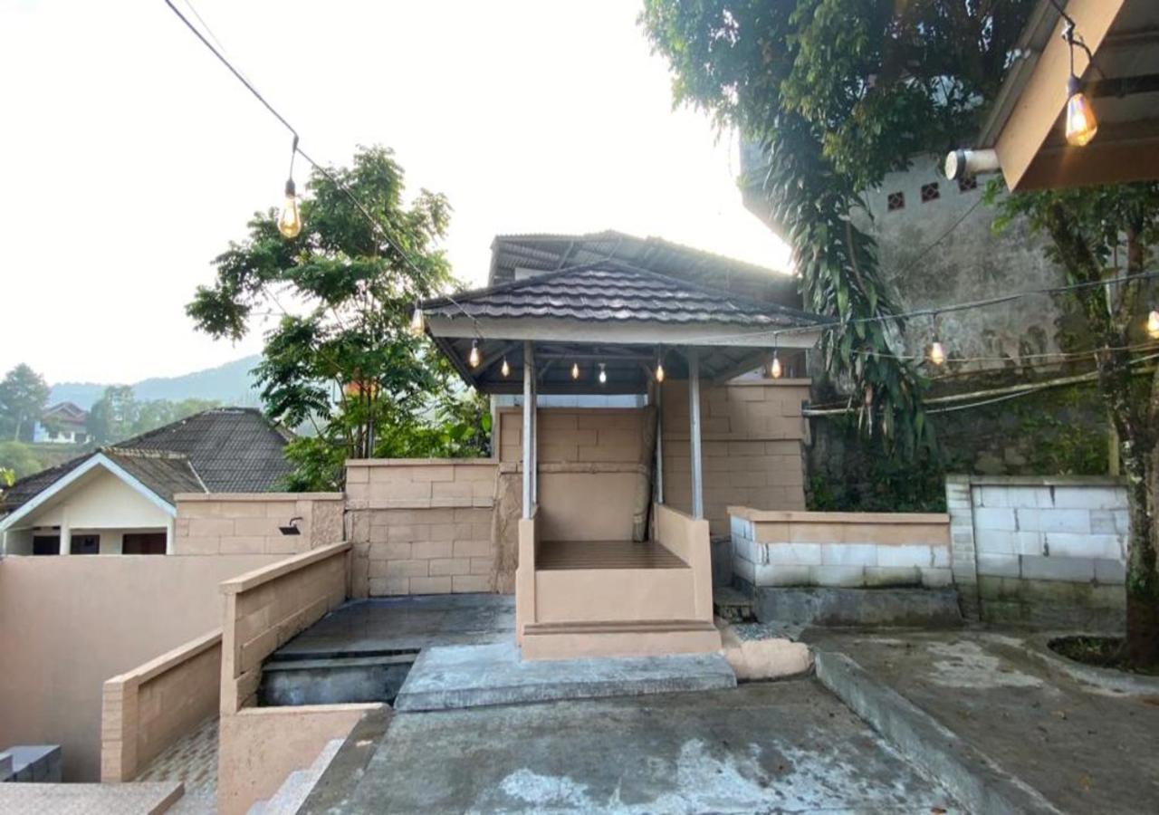 Villa Edwin Puncak Bogor Exterior foto